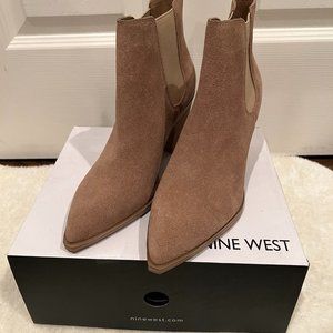 Nine West (Brand New) Light Natural Suede Wyllis Block Heel Booties